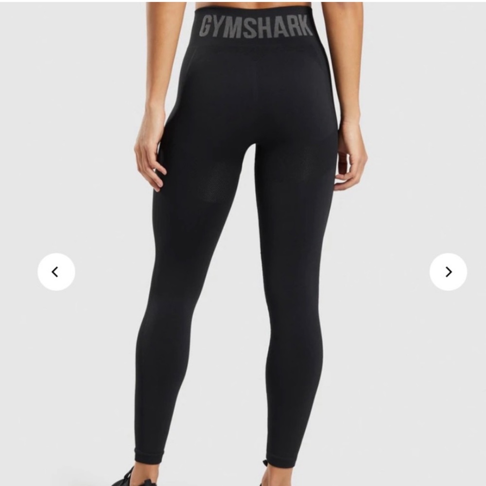 Gymshark Flex High Waisted Leggings in Black/Grey - NWOT- Size Medium